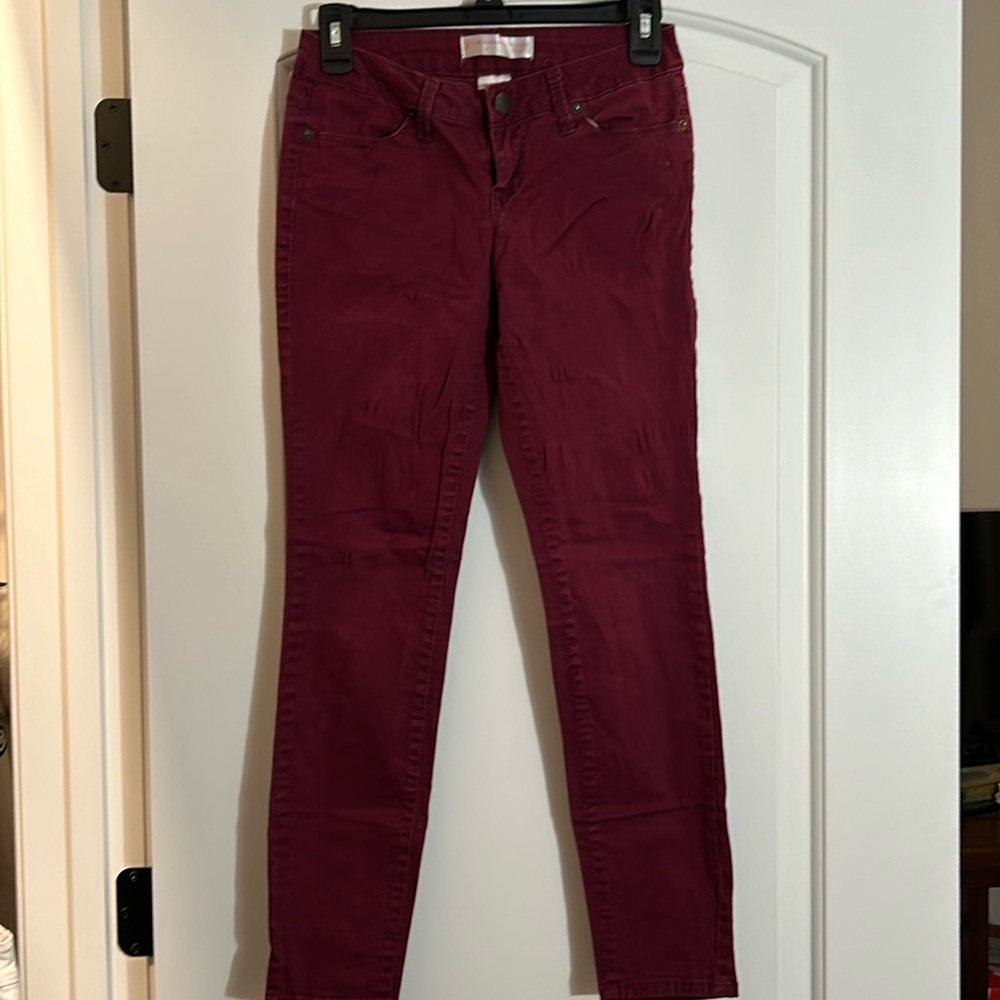 No Boundaries maroon skinny jeans size 5